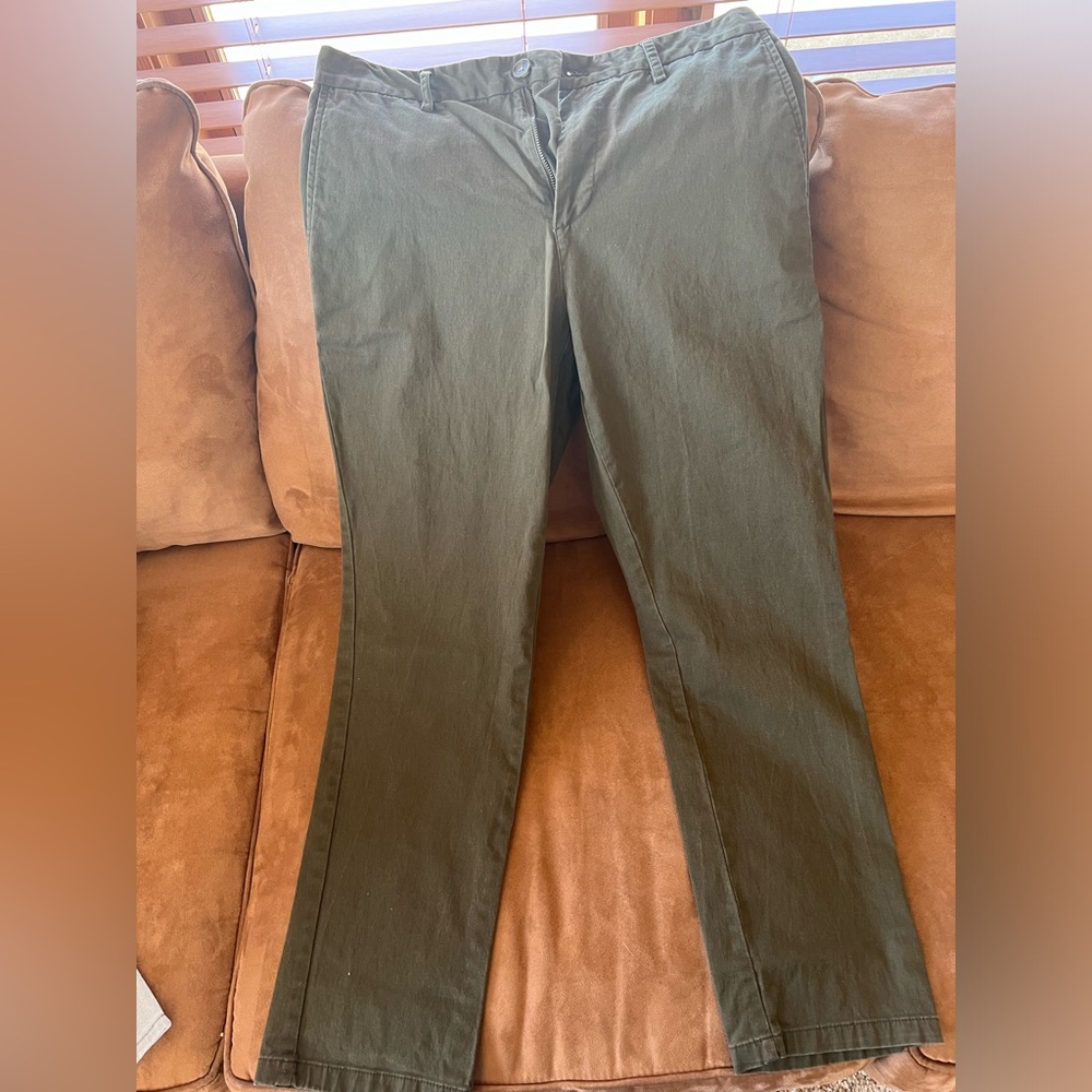 Men’ Old Navy pants